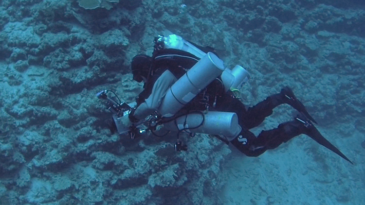 116m v Blue Hole pre film Pod horou Sinaj.